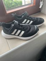 Adidas Sneakers Schwarz Weiß NP 50 Gr33 Hessen - Wiesbaden Vorschau