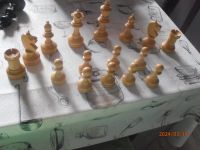 Schachfiguren,Holz,Könighöhe 8,5 cm,Durchm. 2,8 Berlin - Neukölln Vorschau