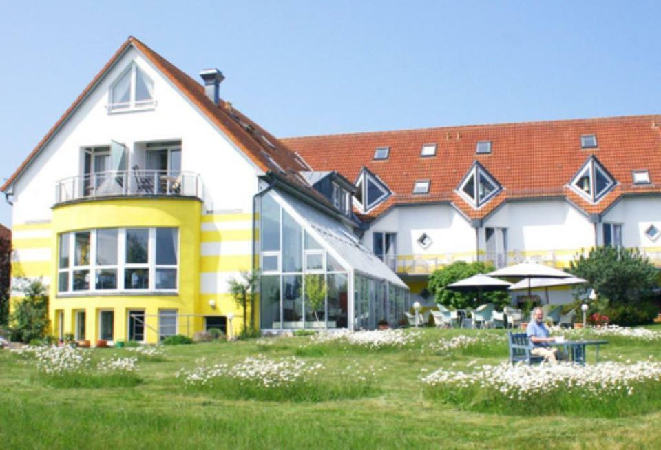 Kurzurlaub auf Rügen am Ostsee Strand im Hotel Sonnenhaken buchen in Bergen auf Rügen