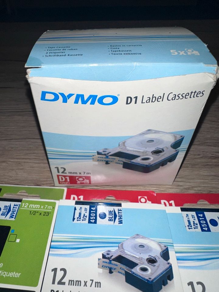 DYMO D1 Blau/Weiß in Mauth
