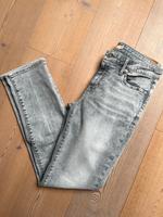 Super Jeans von Levi’s Model 712 slim, W29/L30 Bayern - Ebersberg Vorschau