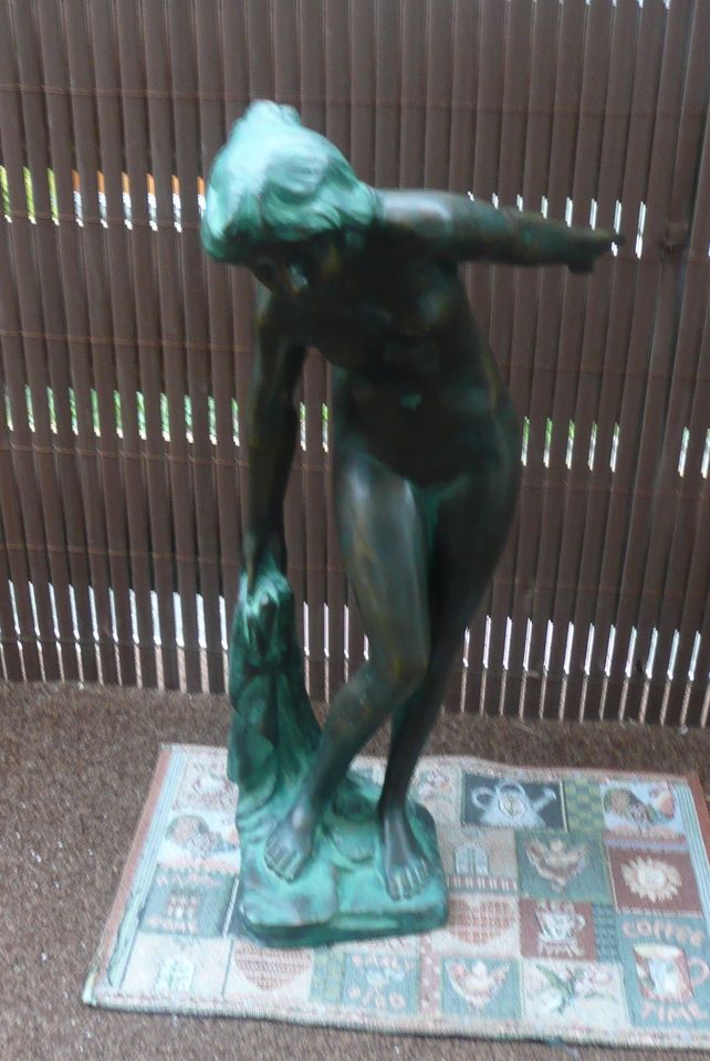 Aus Nachlass Bronzefigur Die Badende 62 cm hoch sehr schön in Usingen