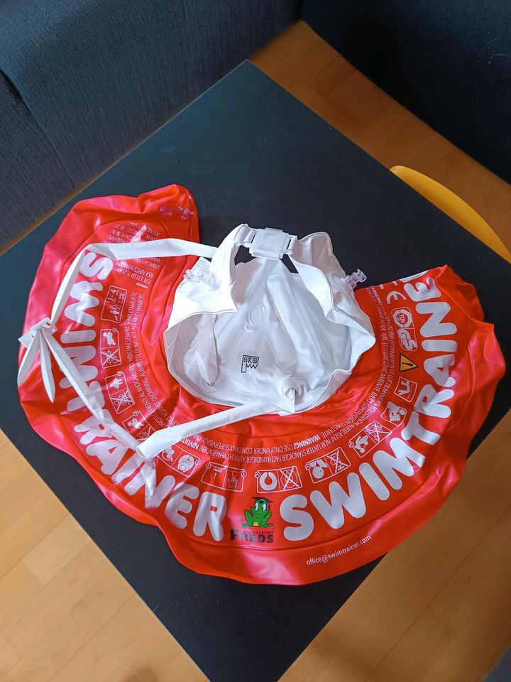 Schwimmtrainer Fred / Schwimmring in Esslingen