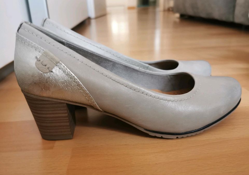 Damen Pumps Jana beige, grau, Silber NEU, UNGETRAGEN in Langenselbold