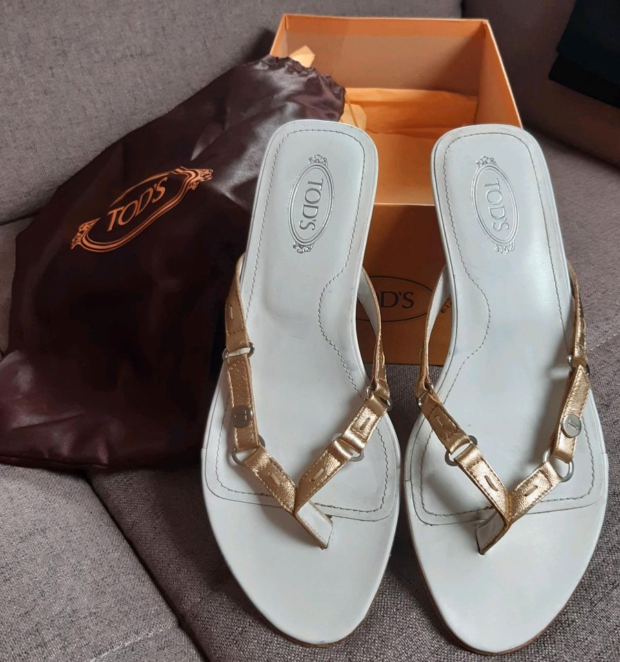 Tod's Mules Gold Gr 36 in Mainz