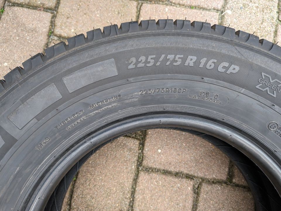 Reifen 225 / 75 R16 CP 116Q Michelin Agilis Camping in Walsrode