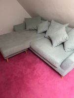 Graue Couch mit Kissen Brandenburg - Kleinmachnow Vorschau