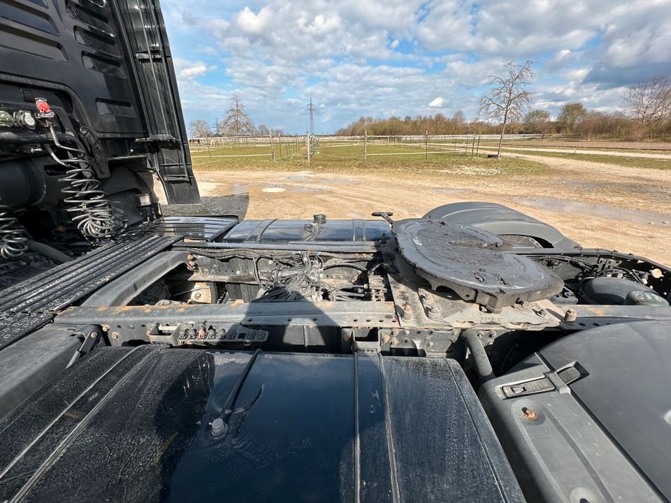 MAN TGX 18.440 Volumen-Sattelzugmaschine LKW in Vaterstetten