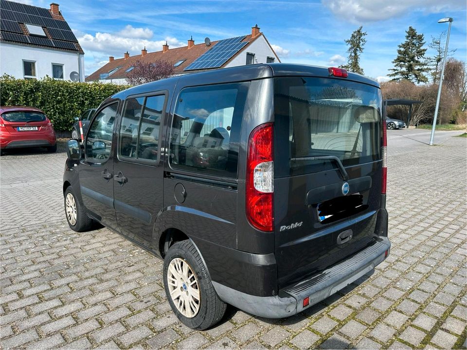 Fiat Doblo Benzin 7 Sitzer in Ingelheim am Rhein