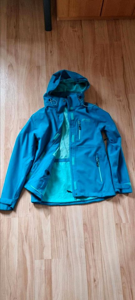 Pinea Damen Outdoorjacke in Rüsselsheim