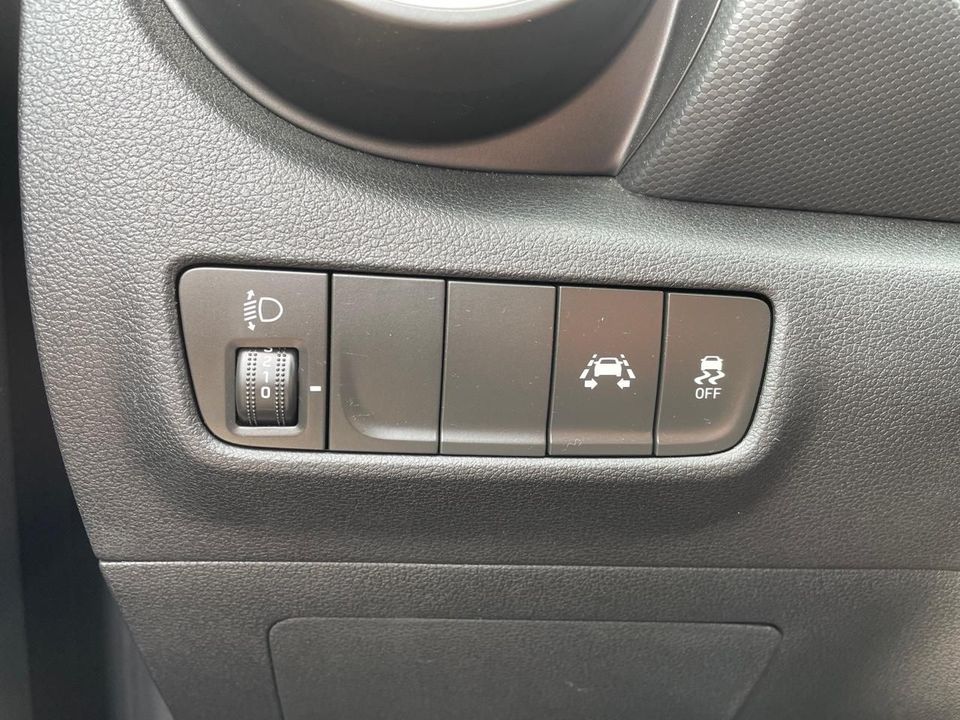 Hyundai KONA Select 1.0  AHZV, USB. Alarmalage in Vacha