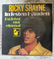 RICKY SHAYNE / IN FESTEN HÄNDEN  7"  Single Nr.443 Frankfurt am Main - Bornheim Vorschau