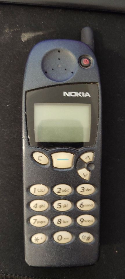 Gebrauchtes Nokia 5110 selten genutzt in Baunatal