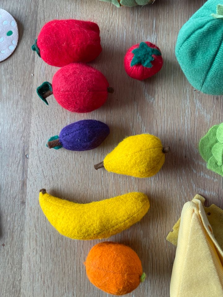 Haba Obst Gemüse Filz Kuchen Kaufladen Spielzeug in Burgstetten