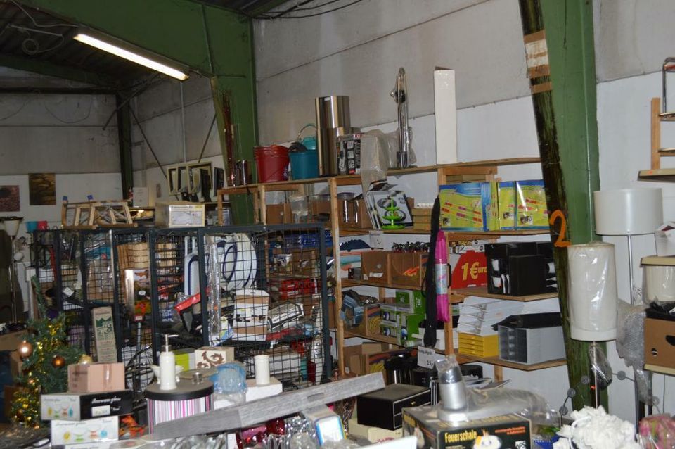 Räumungsverkauf für Flohmarkt,Ausverkauf,Lagerverkauf Retouren in