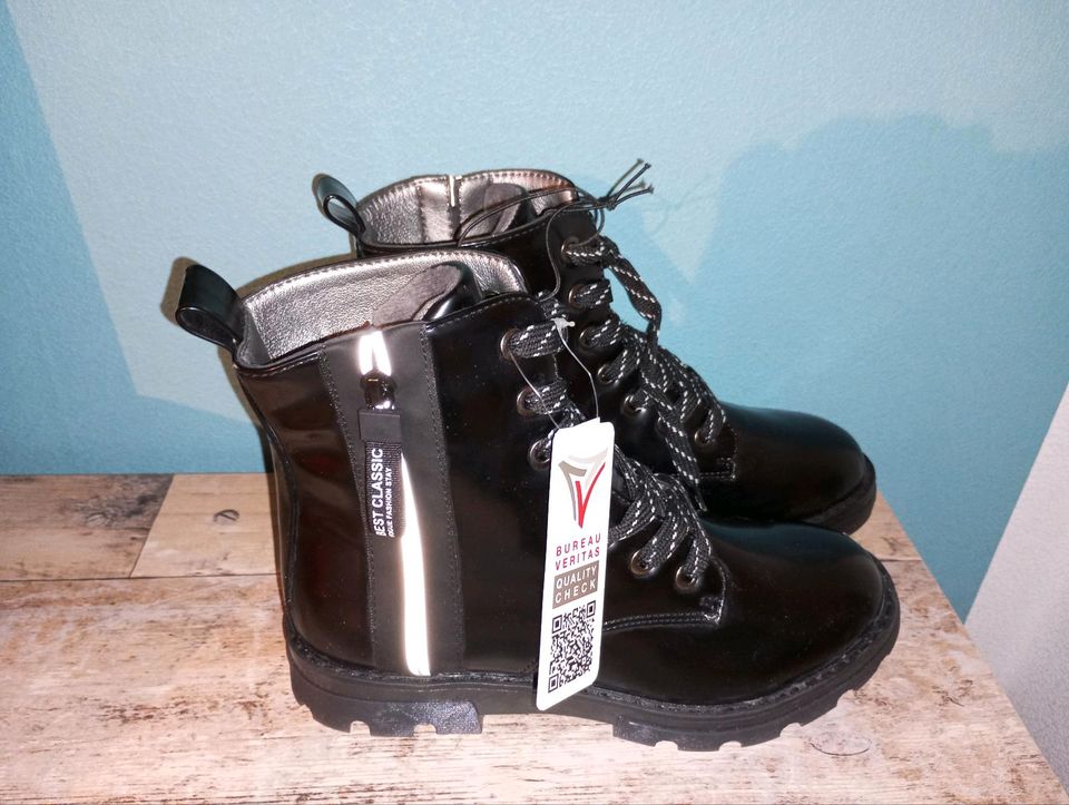 Yigga  Stiefelletten Gr. 35 schwarz Schuhe Boots in Wasserleben