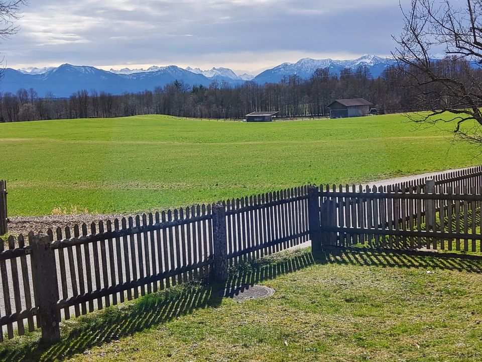 Großzügiges Wohnen mit schönem Blick in Eurasburg