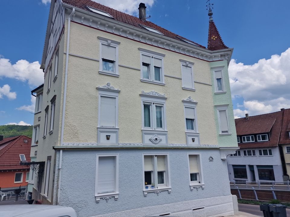 Attraktives Investment: 8-Familienhaus in zentraler Lage von Albstadt-Ebingen mit fast 6% Mietrendite! in Albstadt