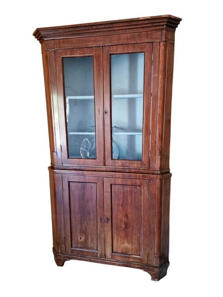 Biedermeier Eckschrank um 1830 in Lübben