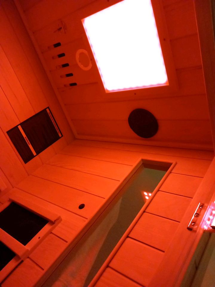 Infrarot Sauna / Wärmekabine mit Dualem Strahlersystem in Borken