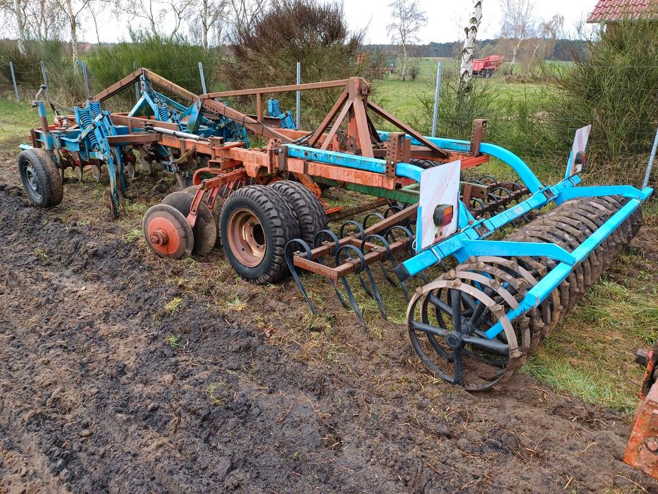 Scheibenegge-Grubber Eigenbau wie Horsch Tiger MT Amazone Centaur in Neustadt am Rübenberge