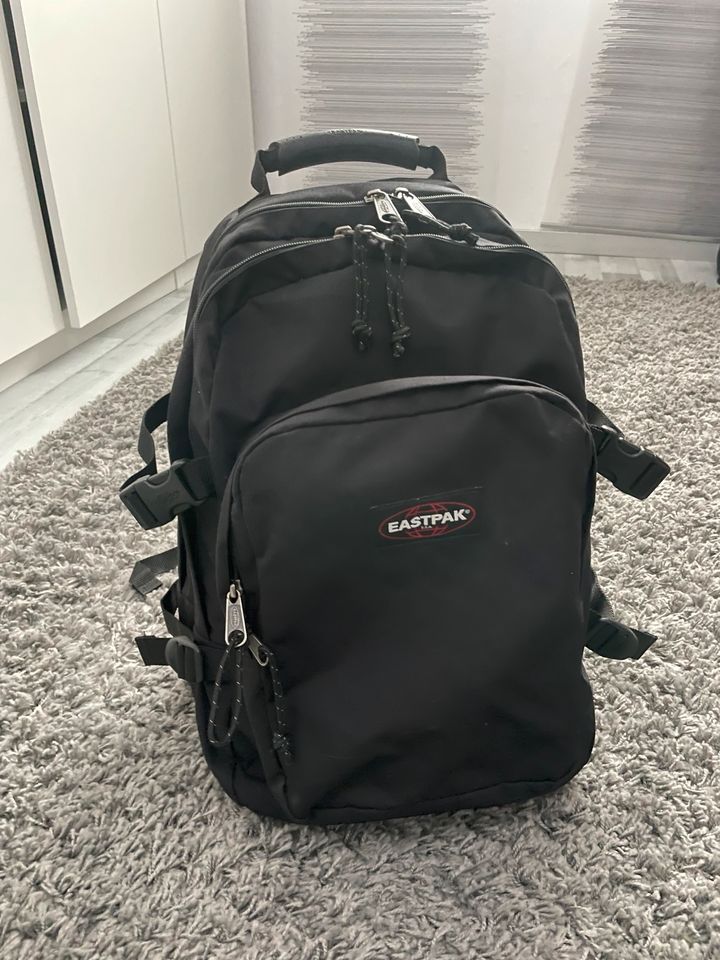 Eastpak Schultasche in Aachen