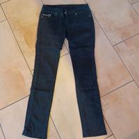 Schwarze Jeans Hose Amisu Größe 34 Niedersachsen - Staffhorst Vorschau