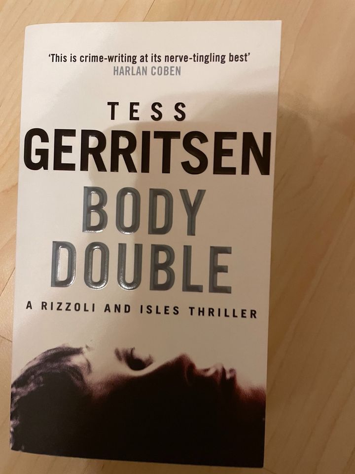 Tess Gerritsen Body Double in Frankfurt am Main