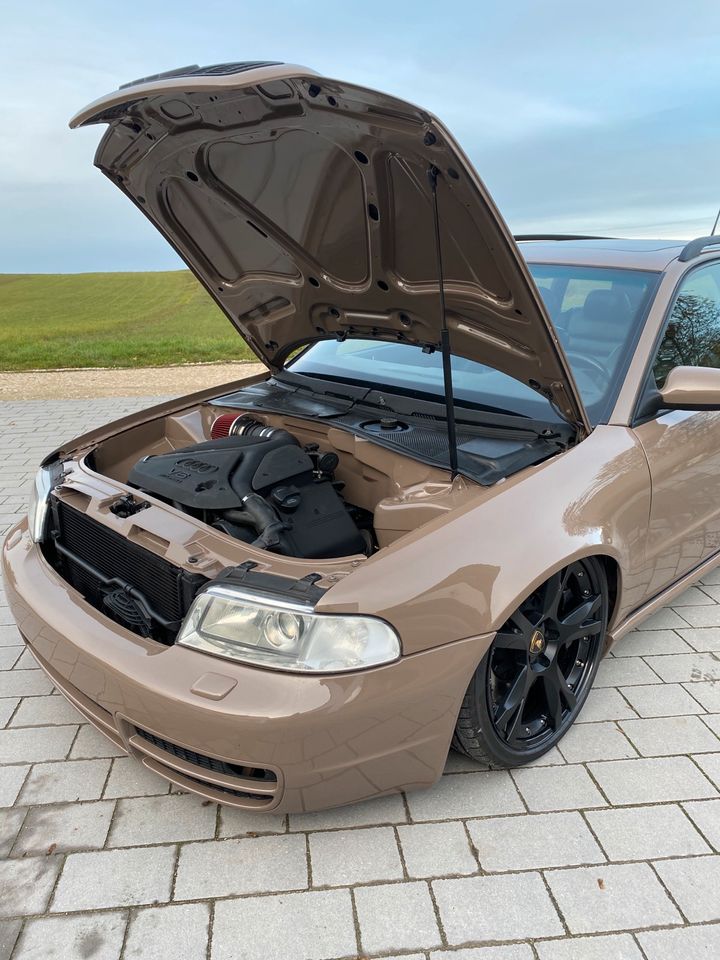 Audi B5 S4 Airlift Motorraum clean Airride in Schwarzenbruck