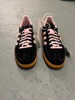 Adidas Handball Spezial Core Black Clear Pink Gum Gr.40SKU:IE5897 Bayern - Lenting Vorschau