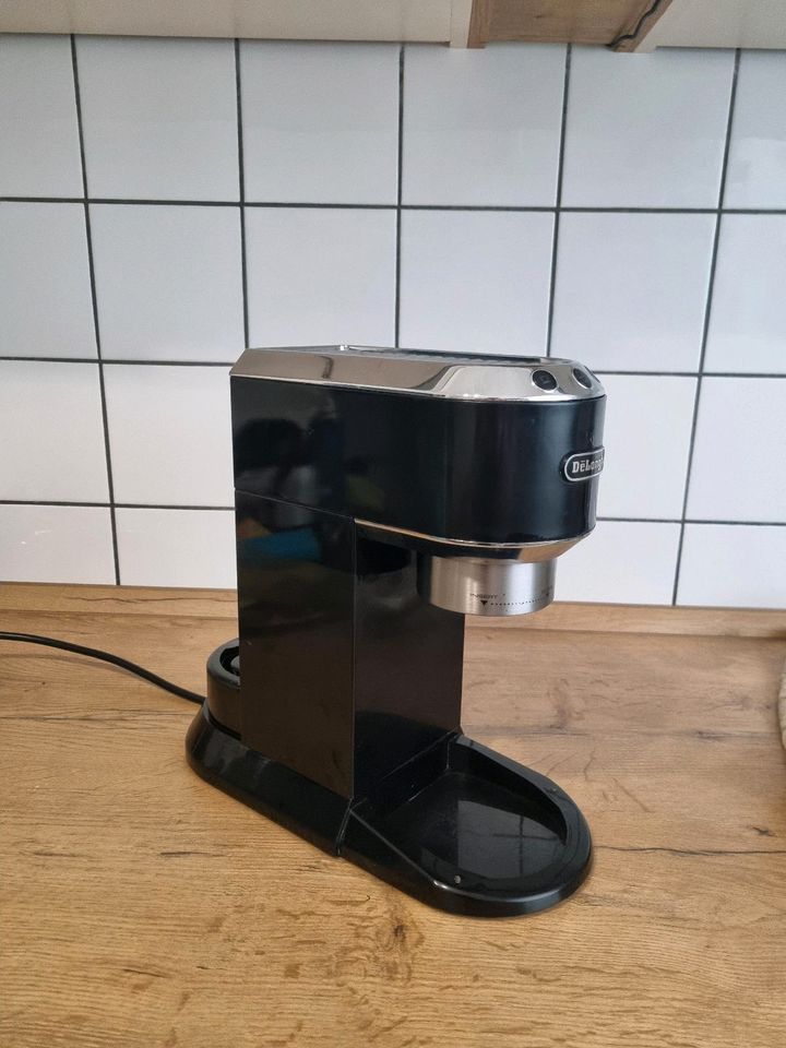 De'Longhi Dedica Espresso Siebträgermaschine in Heusenstamm