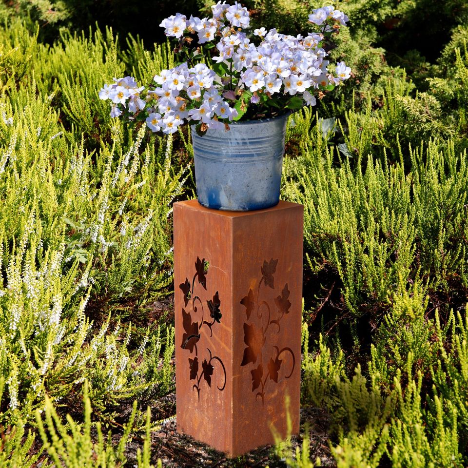 Dekosäule Lichtobjekt quadratisch aus Metall mit Edelrost 22x60cm in Eime