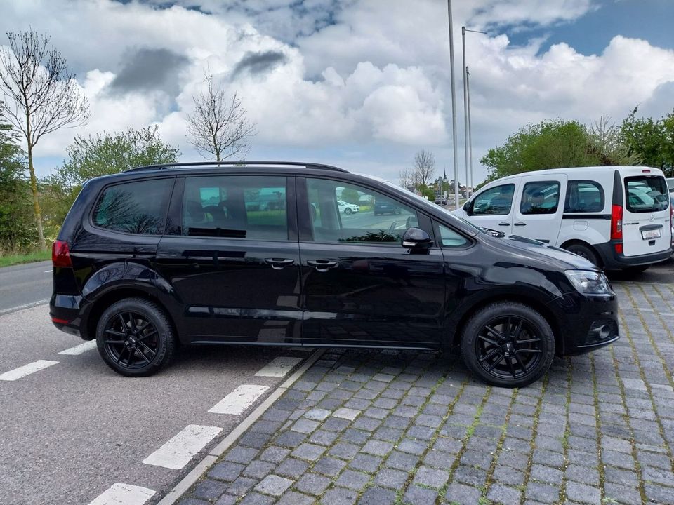 Seat Alhambra Style*Bi-Xenon*DSG*Navi*Touch*Kamera* in Erfurt