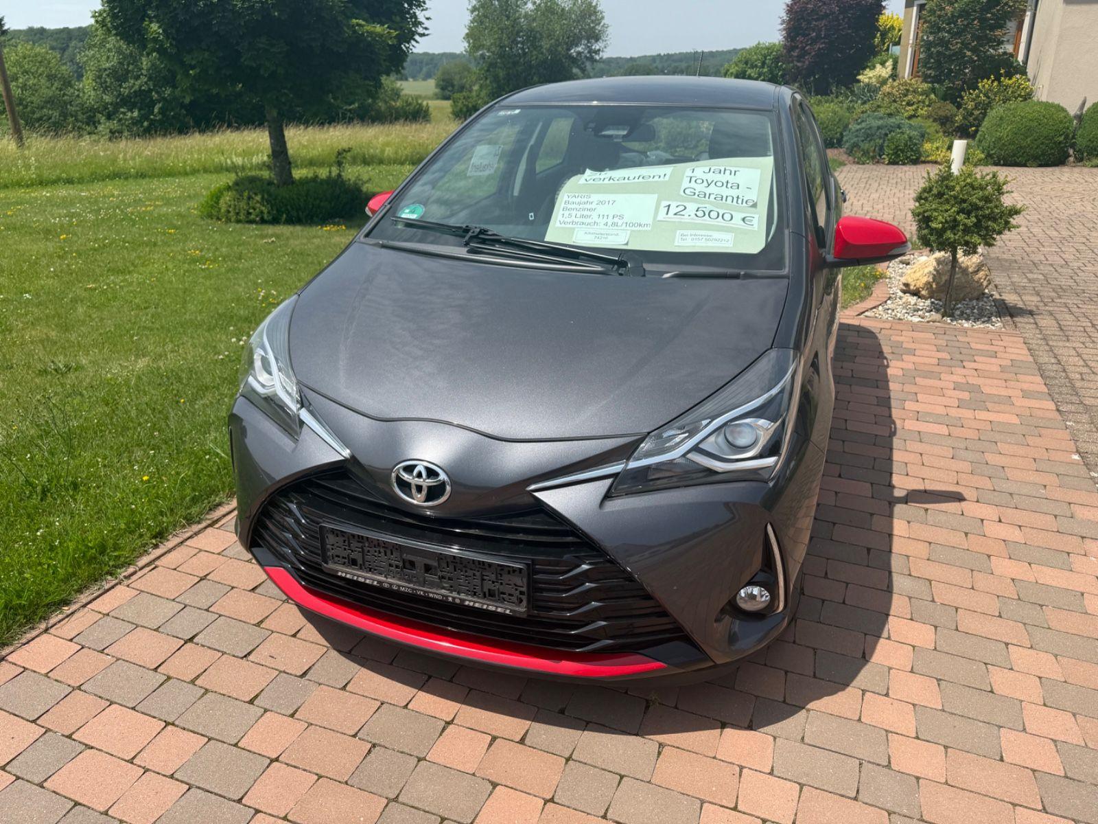 Abbildung des Autos Toyota Yaris 1,5-l-Dual-…