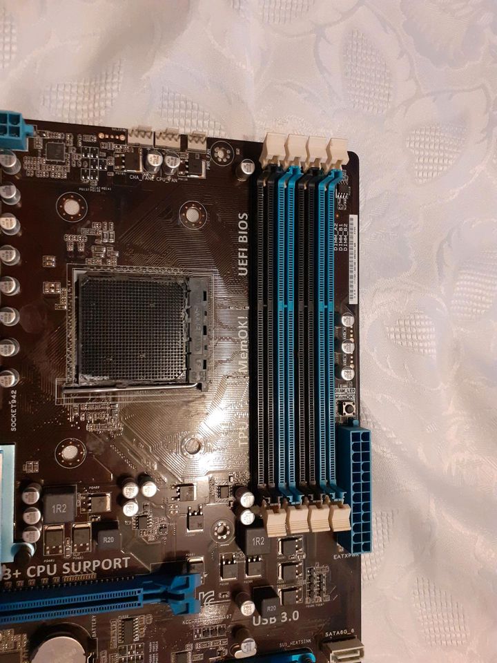 ASUS M5A97 in Seedorf