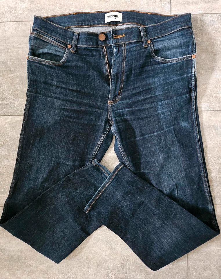 Jeans Weangler W34 L32 in Magdeburg