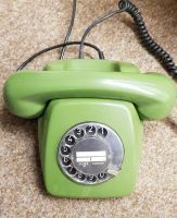 Verkaufe altes grünes Telefon mit Wählscheibe 70er Retro Bayern - Geisenfeld Vorschau