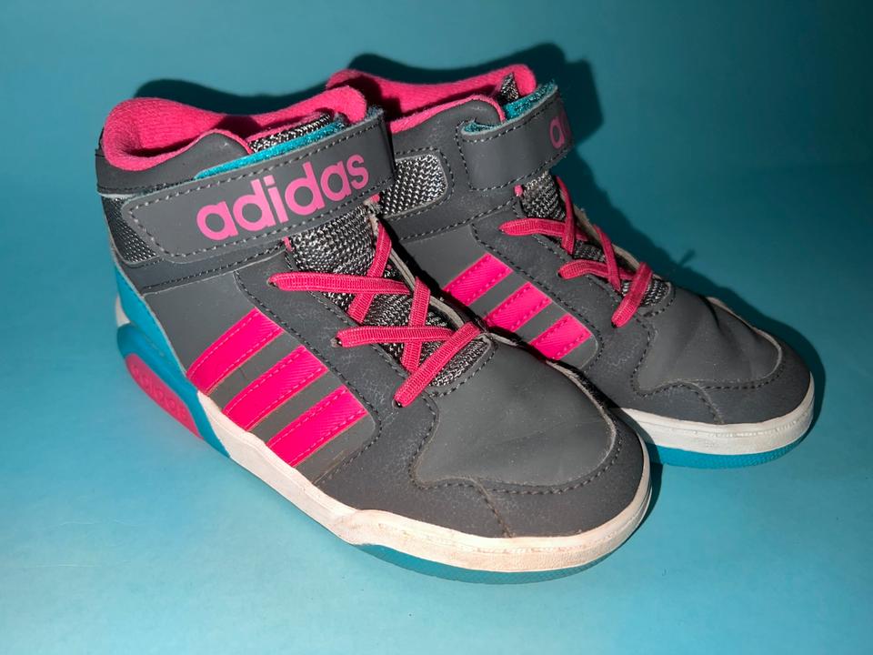 Adidas Mid Sneakers gefuttert Grau Pink Turkis Gr. 27 in Sachsen Johstadt Gebrauchte Kinderschuhe GroBe 27 kaufen kleinanzeigen