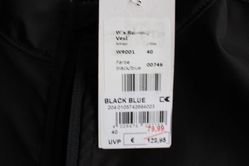 TAO Running Vest Laufweste schwarz / blau Größe 40 L    OVP 129 € in Viersen