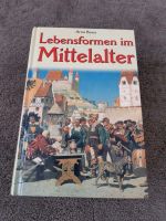 Lebensformen im Mittelalter Arno Borst ISBN 9783933203878 Sachsen - Coswig Vorschau