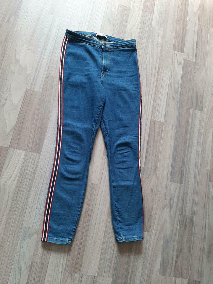 Jeans Gr. 38 in Reinbek