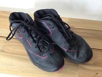 Reebok Sneaker in schwarz mit pink Gr. 38 Hessen - Eichenzell Vorschau