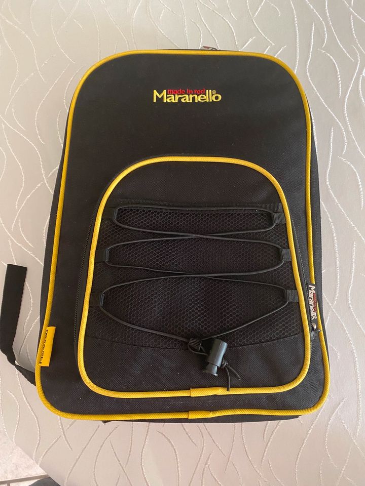 Maranello Picknick -Rucksack mit Geschirr /Besteck für 4 Personen in Kamen