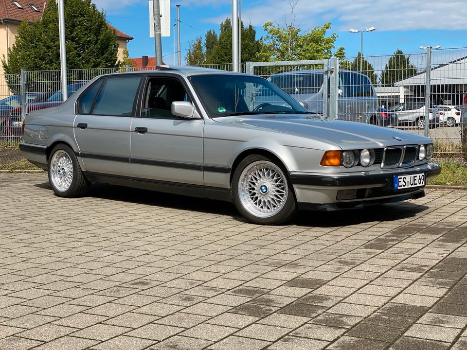 BMW 740iL Lang Version sehr selten! in Plochingen