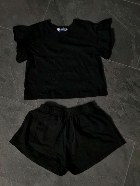 Mädchen SommerSet,2teilig ,shirt+shorts 134/140 in Berlin