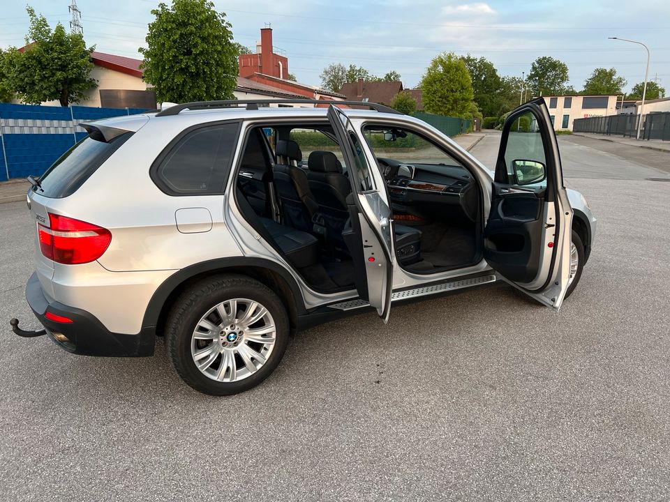 BMW E70 X5 3.0 D M57 AHK, Pano Dach, Leder, Android Radio, PDC in Borken