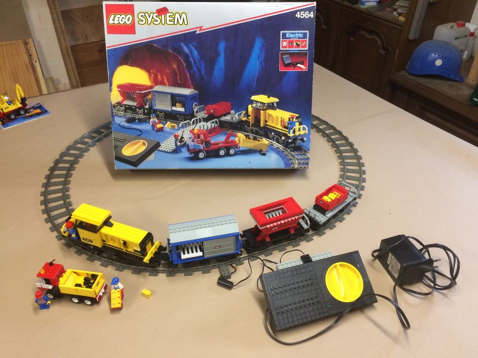 Lego Eisenbahn (4564) und Straßen-, Schienenbagger (4535) in Goslar