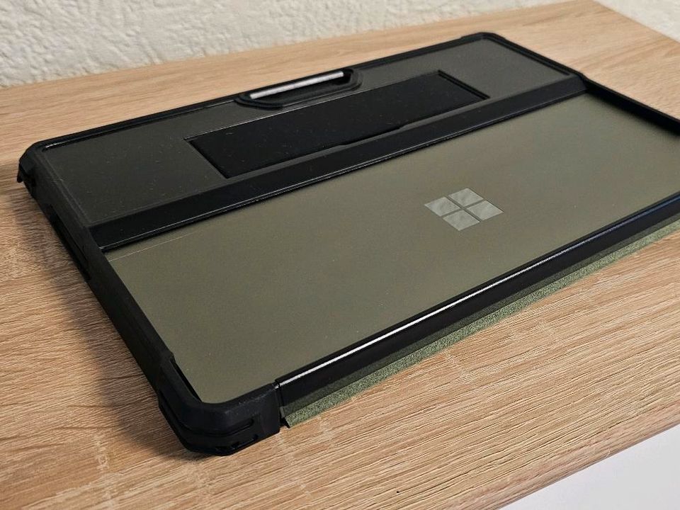 Surface 9 Pro Cover NEU in Eisenbach (Hochschwarzwald)