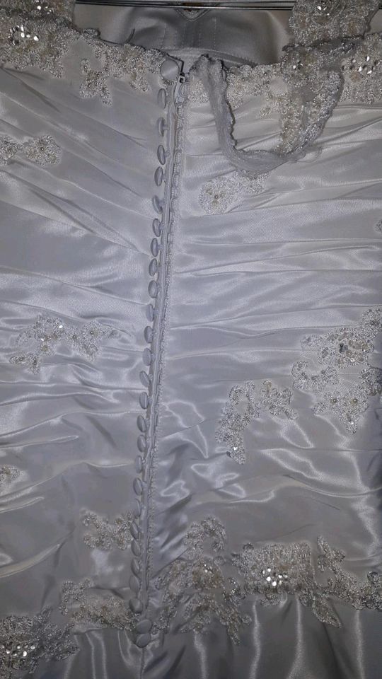 Ladybird Brautkleid Hochzeitskleid Größe USA 34 mit Zubehör in Kronach