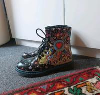 Limited Edition Boots mit Reißverschluss Hessen - Darmstadt Vorschau